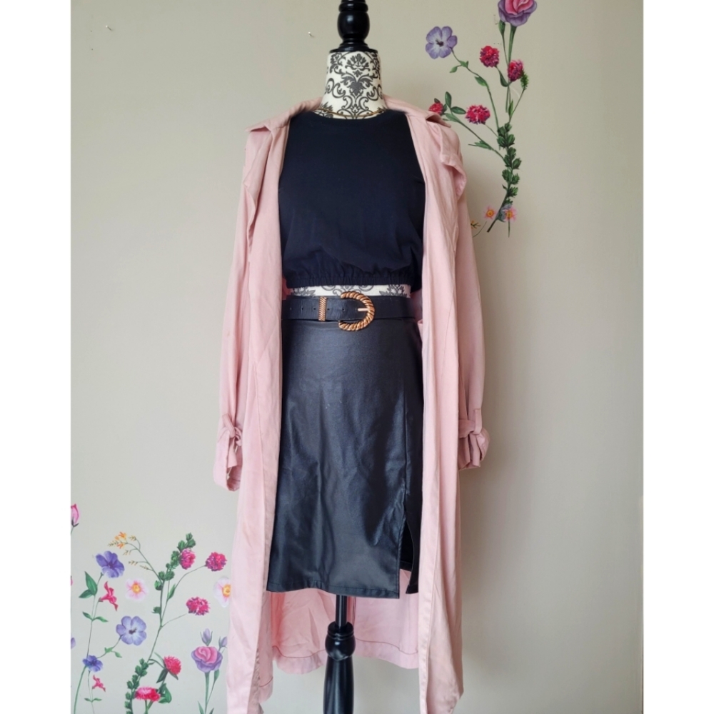 Pale pink trench coat, small